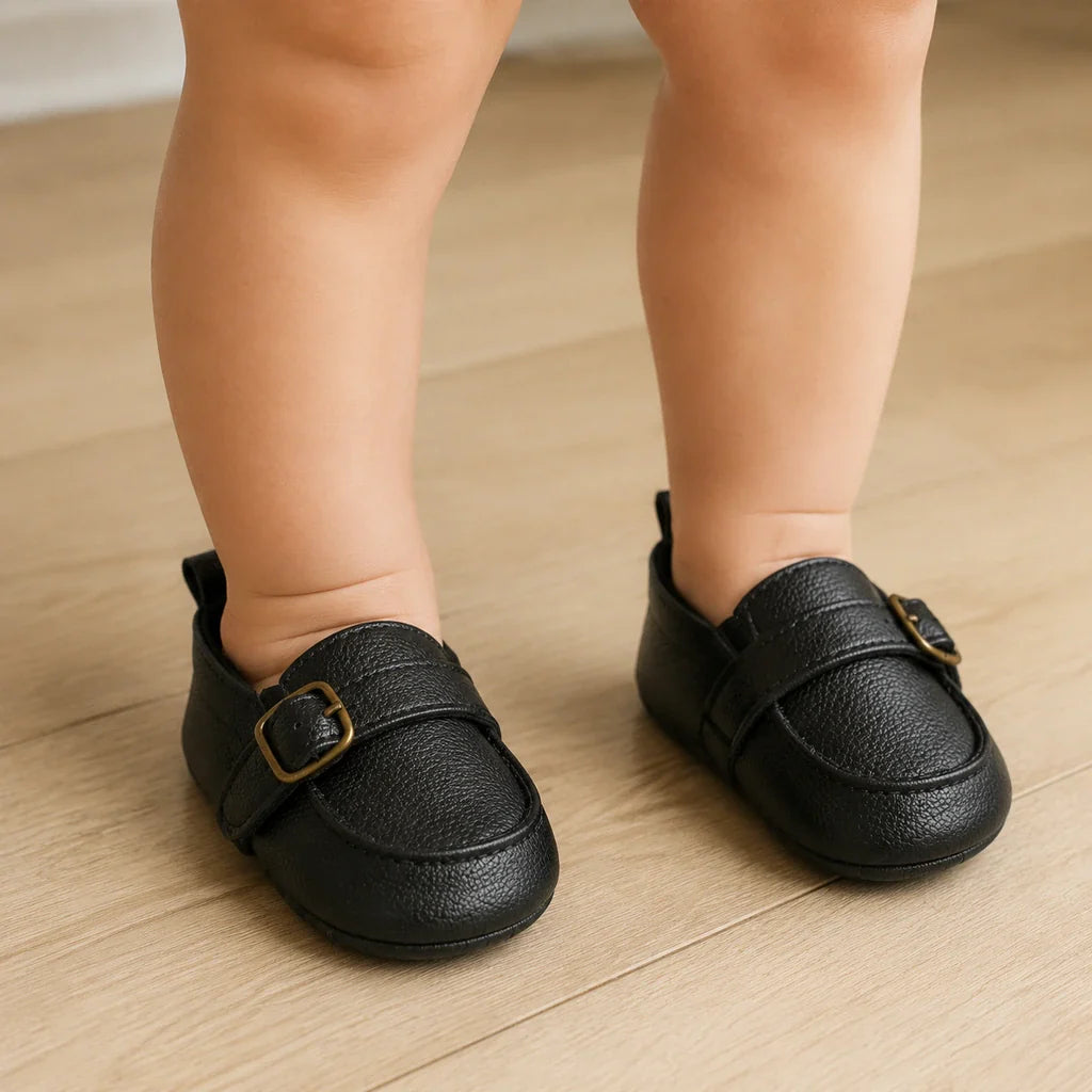 Chausson Mocassin Bébé En Cuir PU Premiers Pas - porté