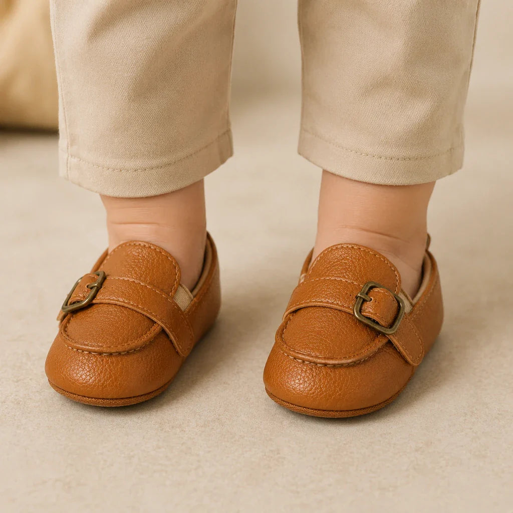 Chaussures Pour Bébé – Mocassins En Similicuir - porté