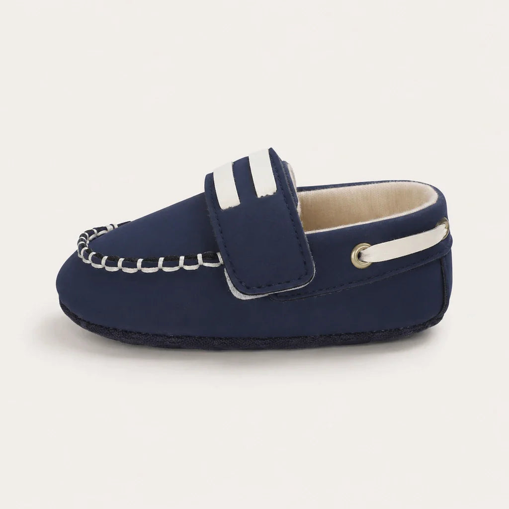 Mocassin Bébé Bleu Marine En Similicuir - vue de côté