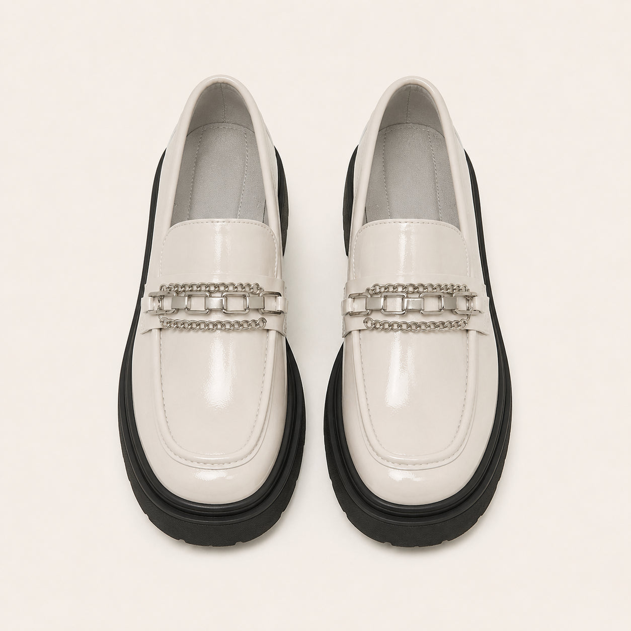 Mocassin Femme Beige À Plateforme Avec Chaîne - vue du dessus