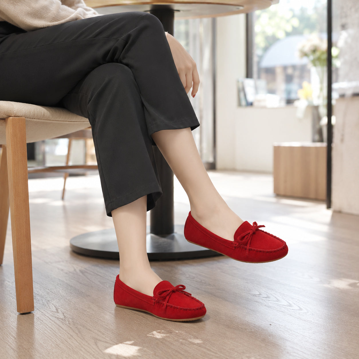 Mocassin Femme En Suédine Rouges - porté