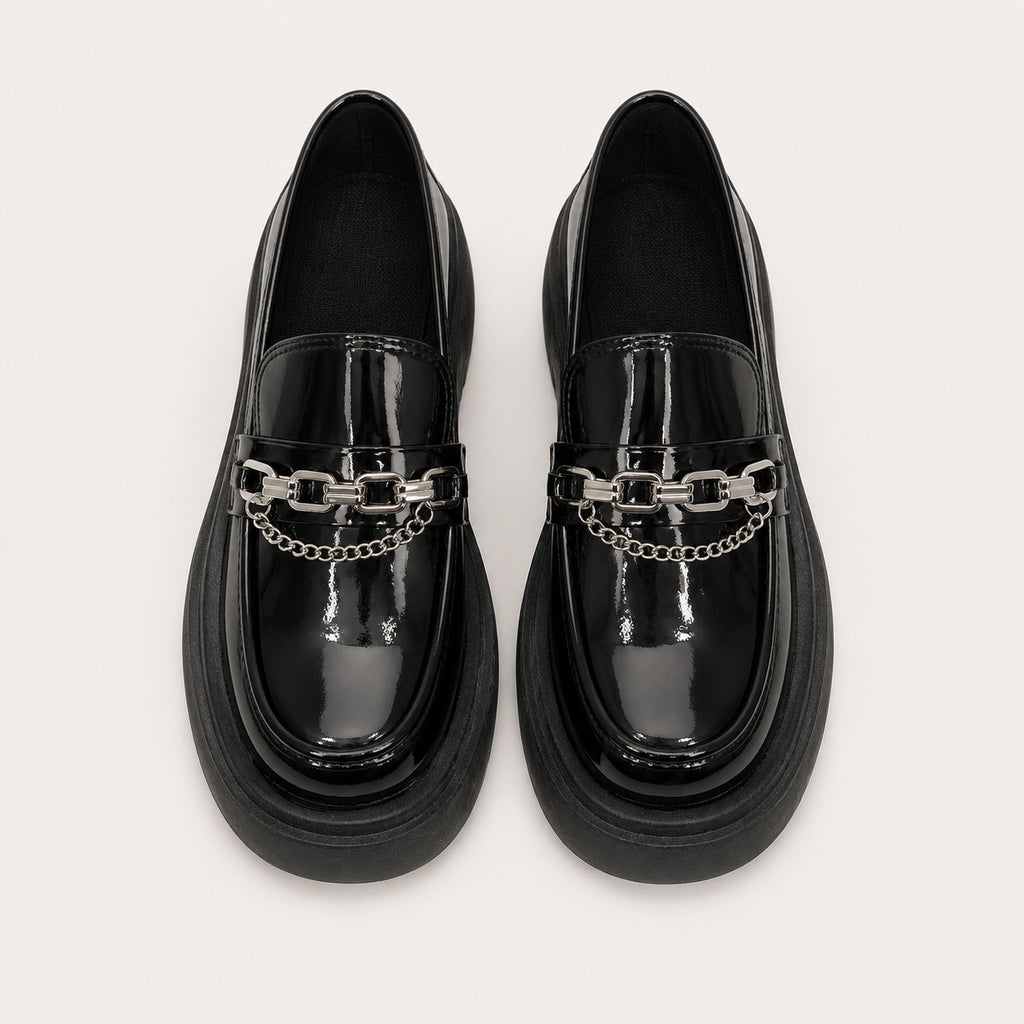 Mocassin Femme Vernis À Plateforme Avec Chaîne Métallique - vue du dessus