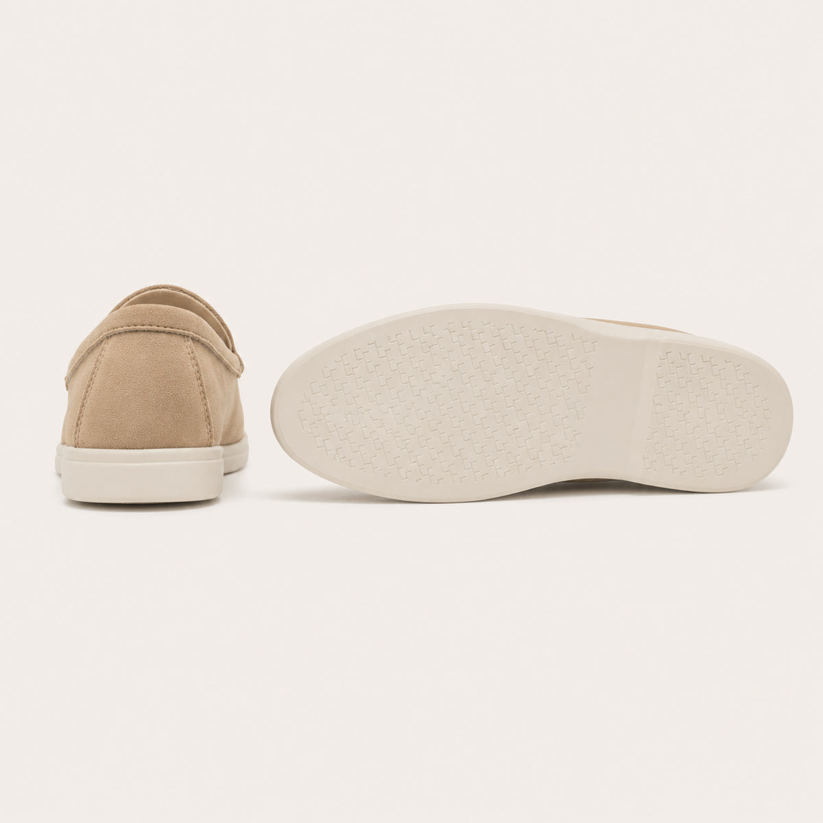 Mocassin Homme Beige En Suédine Sans Lacets - vue de la semelle