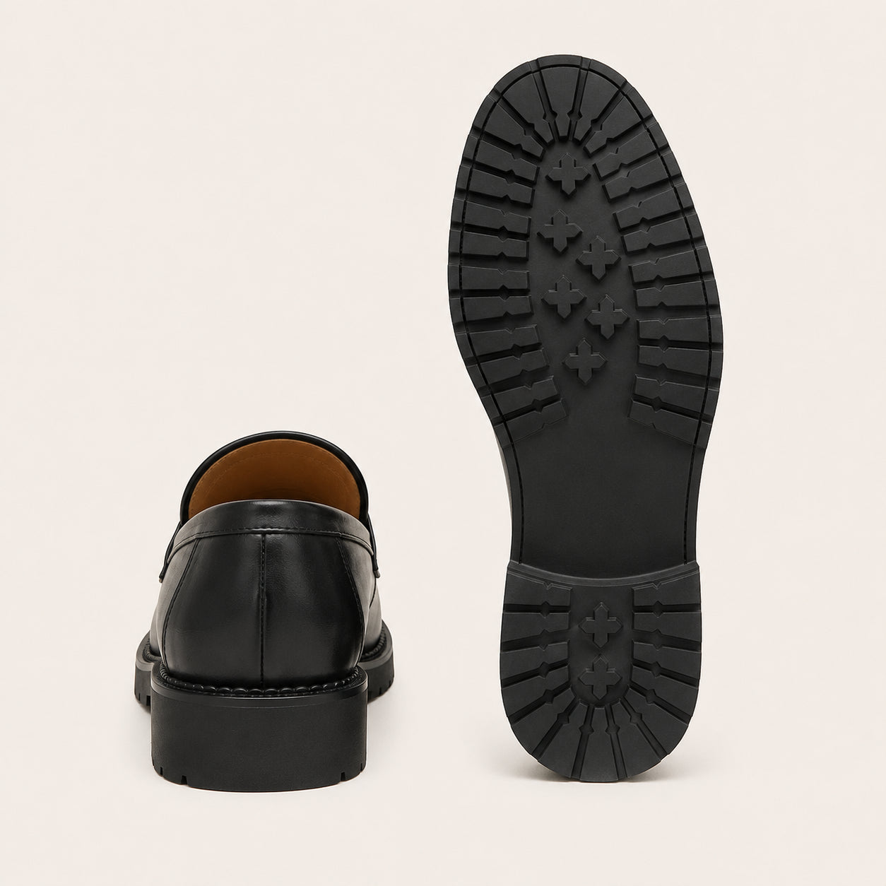 Mocassin Homme Noir Style Brogue - vue de la semelle
