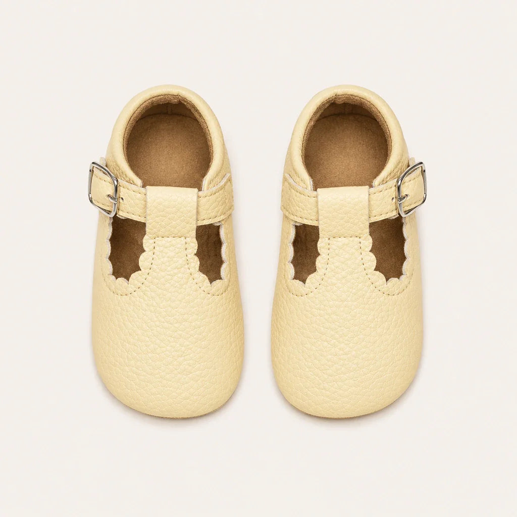 Mocassin Orthopédique Pour Bébé En Cuir Véritable Jaune - vue de la semelle