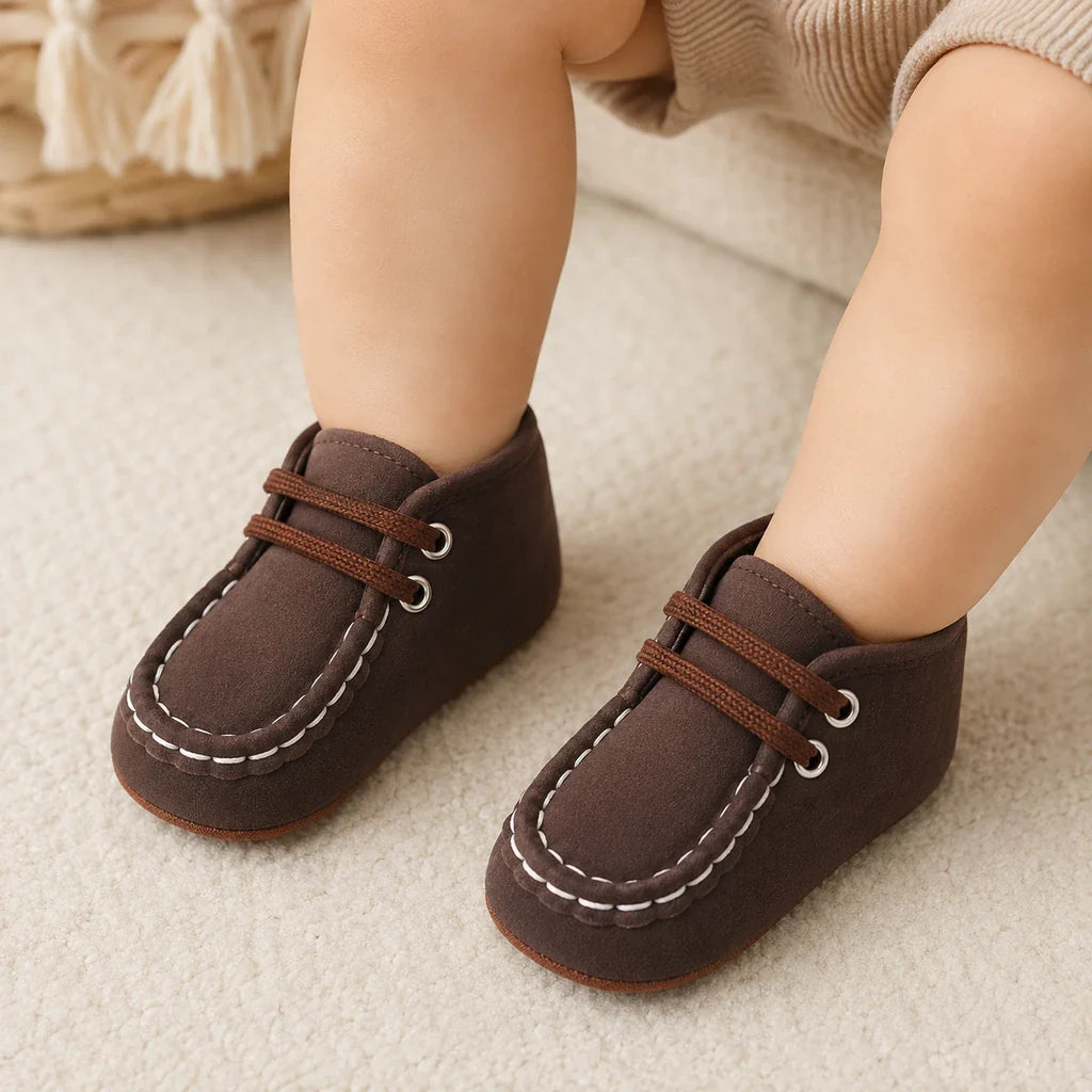 Mocassins Bébé En Coton Marron Souples - porté
