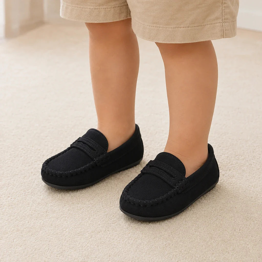 Mocassins Enfant En Simili-Cuir Noir - porté