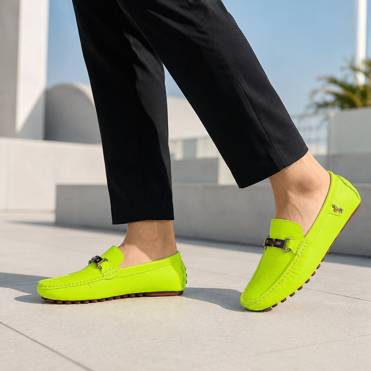 Mocassins Homme Jaune Fluo En Similicuir - porté